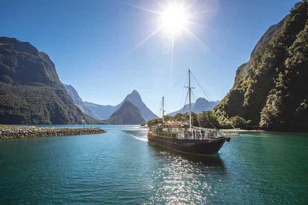 RealNZ Milford Mariner Overnight Cruises